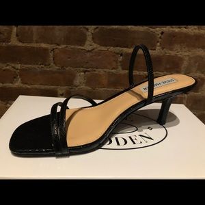 New Steve Madden Loft Black Snakeskin Heels